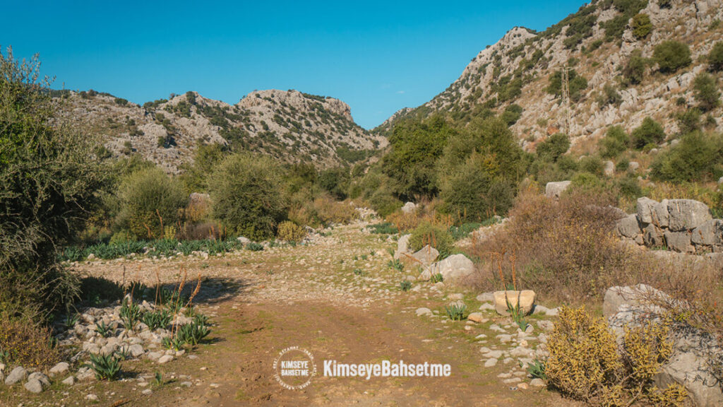 Via Sebaste tarihi roma yolu girişi
