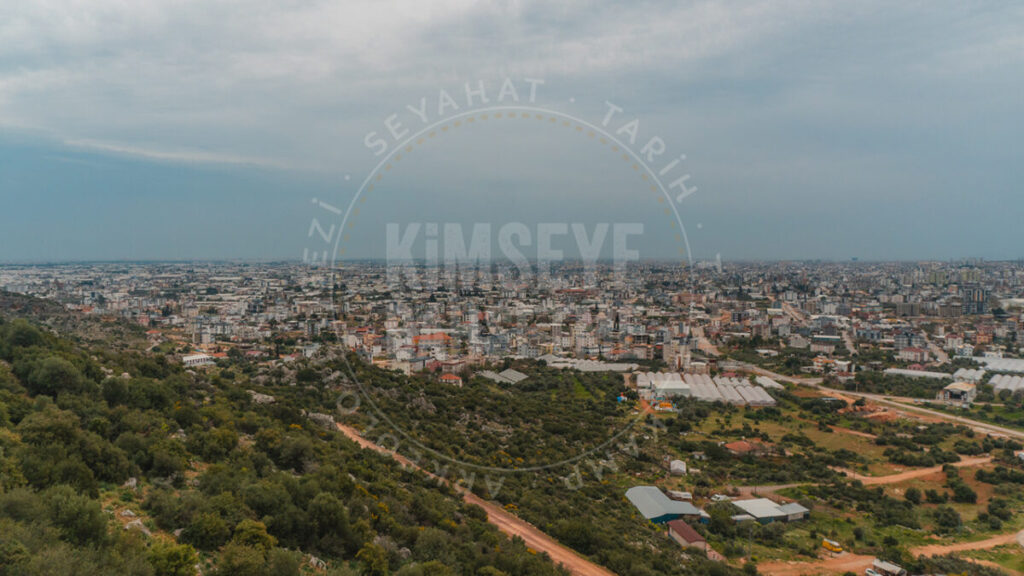 Lyrboton Sehir Manzara