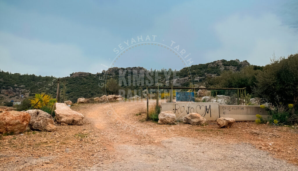 Lyrboton Alt Giriş Sürgülü Kapı Açık