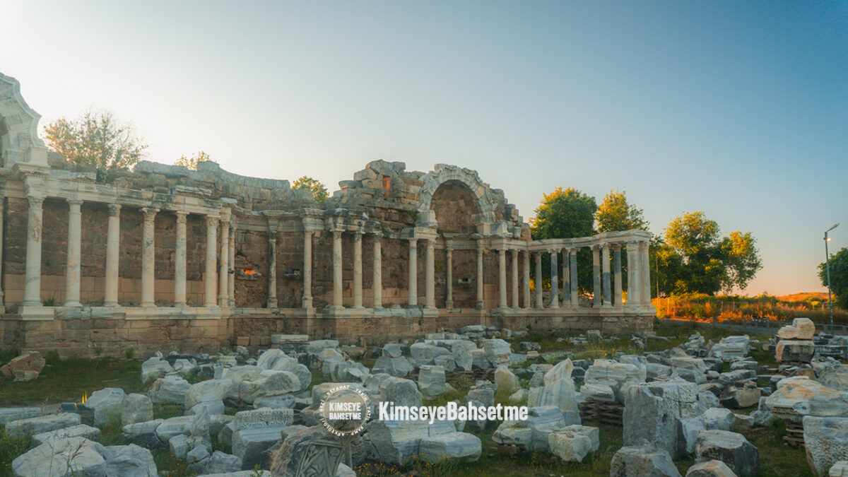 Side’yi Ucuza Gezmek: Antalya’dan Ulaşım ve Gizli Otel Tüyoları